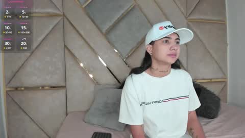 Snapshot of smithjay_ chatting on February 12, 12:22 pm Smith Jay online show from February 12, 12:22 pm