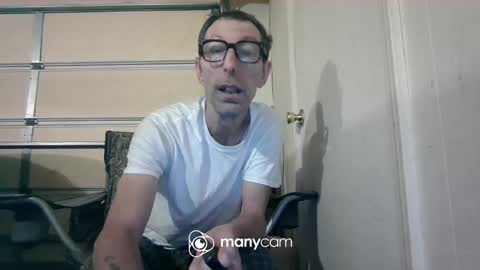 Snapshot of smkforme chatting on October 2, 8:21 am smoke-4-me online show from October 2, 8:21 am
