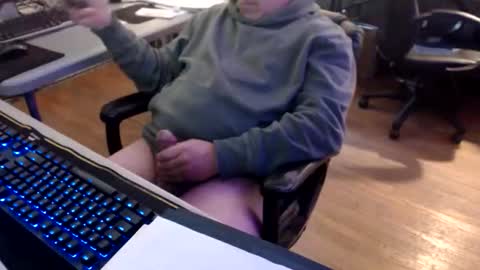 Snapshot of smly chatting on February 7, 1:59 pm smly online show from February 7, 1:59 pm