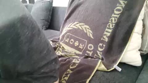 Snapshot of smokeandwatching chatting on February 23, 1:42 pm Smokeandwatching online show from February 23, 1:42 pm