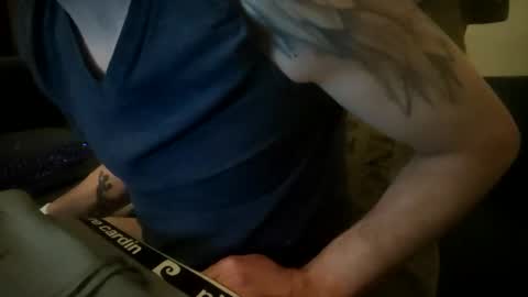 Snapshot of smokeandwatching chatting on March 11, 12:54 am Smokeandwatching online show from March 11, 12:54 am