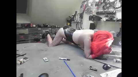 Snapshot of smokeslut365 chatting on January 18, 9:55 pm smokeslut365 online show from January 18, 9:55 pm