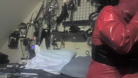 Snapshot of smokeslut365 chatting on February 24, 2:51 am smokeslut365 online show from February 24, 2:51 am