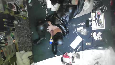 Snapshot of smokeslut365 chatting on October 16, 12:44 am smokeslut365 online show from October 16, 12:44 am