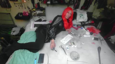 Snapshot of smokeslut365 chatting on November 7, 7:03 pm smokeslut365 online show from November 7, 7:03 pm