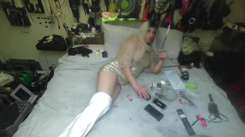 Snapshot of smokeslut365 chatting on November 13, 6:29 pm smokeslut365 online show from November 13, 6:29 pm