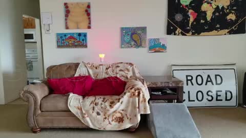 Big Dawg online show from April 14, 11:55 pm