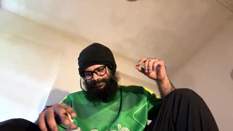 smokingorilla online show from January 6, 8:18 am