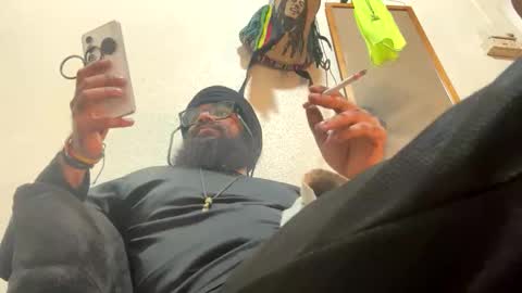 smokingorilla online show from January 11, 3:39 pm