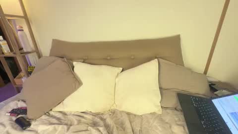 Carolina online show from January 15, 2:05 am