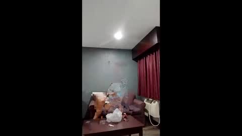 Snapshot of smooth_groove666370 chatting on March 2, 3:41 am smooth_groove666370 online show from March 2, 3:41 am