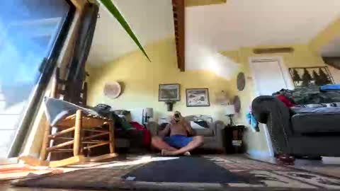 Snapshot of smoothstrokes2good chatting on March 28, 2:38 pm smoothstrokes2good online show from March 28, 2:38 pm