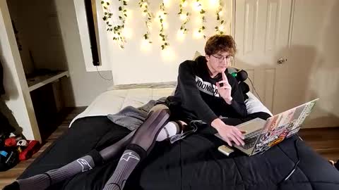 SmoothSyn online show from February 24, 4:10 am