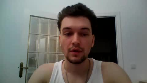 Snapshot of smoqeezy chatting on May 13, 10:06 pm sugar cube online show from May 13, 10:06 pm