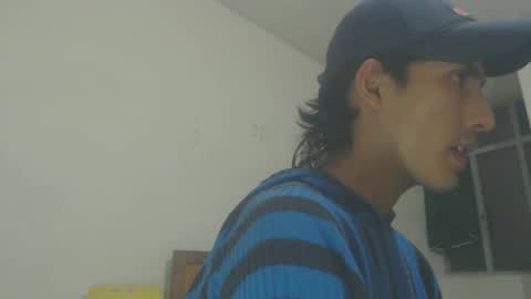 snackontime19 online show from September 28, 4:18 am