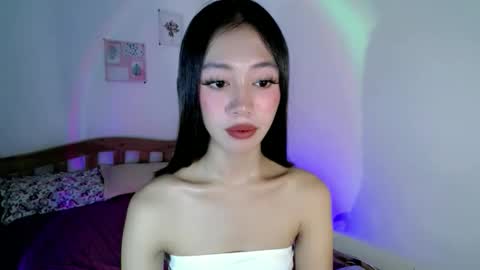 kianna online show from April 13, 5:24 am