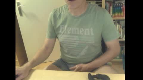 sneaxfreund online show from March 2, 10:27 pm