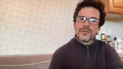 snfrisco76 online show from March 31, 12:01 am