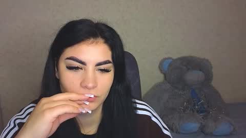 Olivia online show from November 16, 2:55 pm