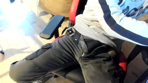 Snapshot of snip1977 chatting on January 23, 2:17 pm snip1977 online show from January 23, 2:17 pm