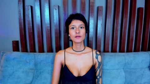 Snapshot of snner_velvet chatting on May 8, 9:42 pm snner_velvet online show from May 8, 9:42 pm