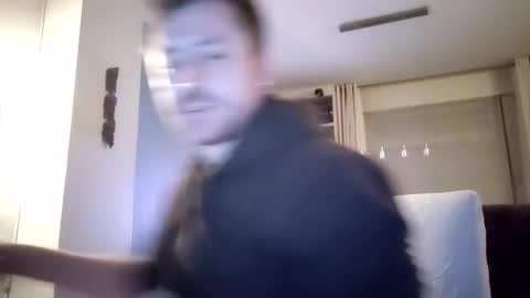 snoecks online show from March 1, 1:18 am