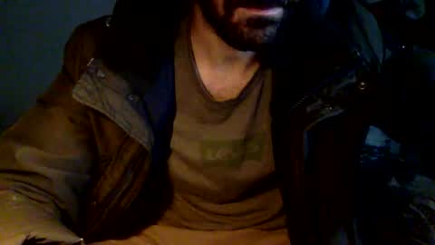 Snapshot of snoopy5644 chatting on December 16, 11:01 am snoopy5644 online show from December 16, 11:01 am