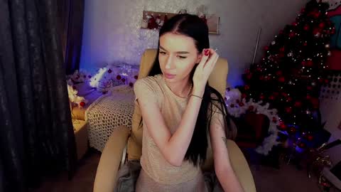 snow_whiteeex online show from December 31, 11:09 am