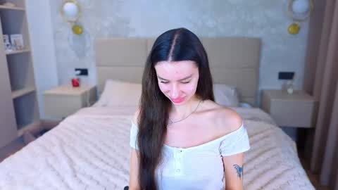 snow_whiteeex online show from June 6, 4:06 am