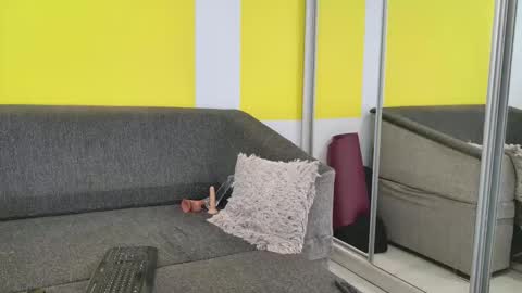 snowflakec online show from November 14, 8:18 pm