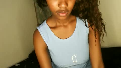 Snapshot of snowfox254 chatting on September 28, 4:34 pm snowfox254 online show from September 28, 4:34 pm