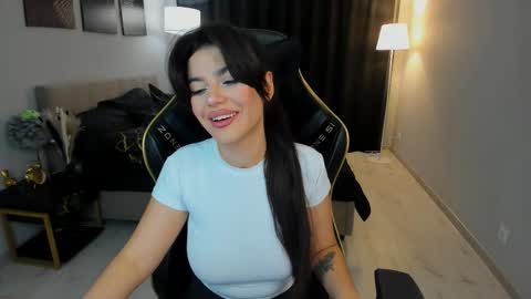 snowingwinter online show from September 21, 7:26 pm