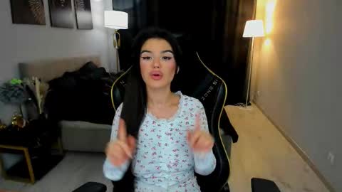 snowingwinter online show from September 24, 11:35 am