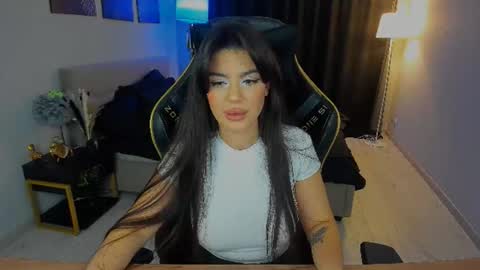 snowingwinter online show from September 27, 7:41 pm