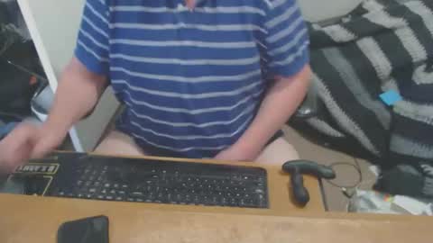 Snapshot of snwplwdrvr chatting on March 24, 4:23 pm snwplwdrvr online show from March 24, 4:23 pm