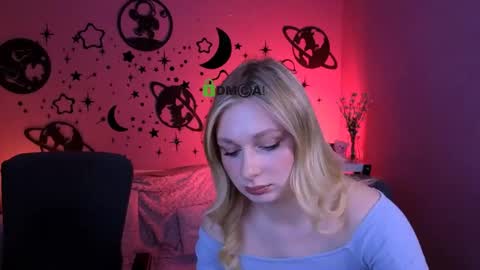 so_hot_rosalie online show from May 19, 7:20 pm