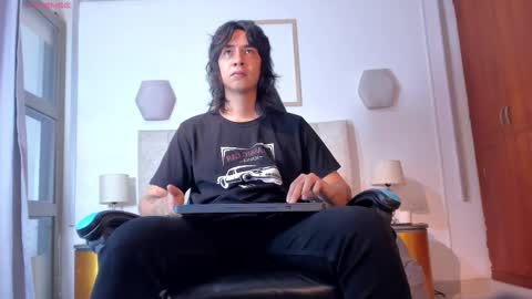 Snapshot of so_pop chatting on March 3, 2:01 pm Sommer online show from March 3, 2:01 pm