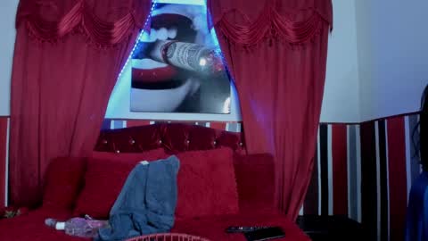 leidy online show from February 28, 2:42 am