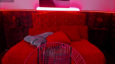 Snapshot of sobigcurvy44 chatting on June 7, 12:04 am leidy online show from June 7, 12:04 am
