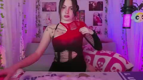 socvnt online show from May 10, 1:00 am