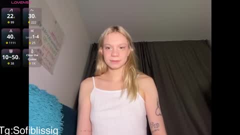 Snapshot of sof1bl1ss chatting on February 26, 9:03 pm Sofi online show from February 26, 9:03 pm