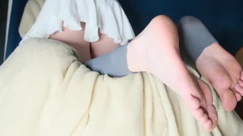 Snapshot of sofanazarova chatting on December 26, 7:45 am Sofi online show from December 26, 7:45 am