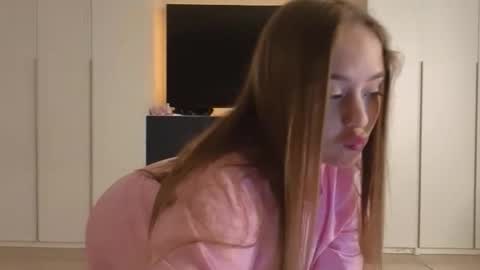 Sophy online show from March 5, 6:37 pm