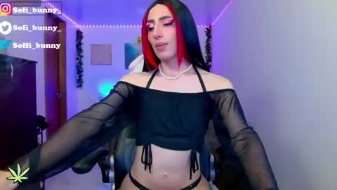 soffi_bunny_ online show from July 23, 9:24 pm