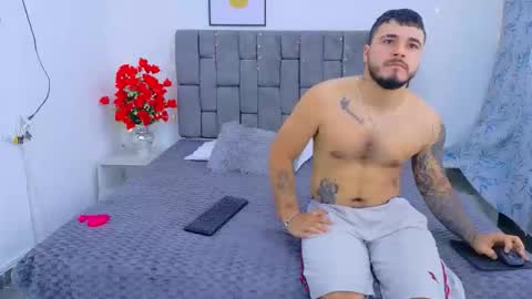 Snapshot of soffia_konig chatting on February 10, 7:51 pm SOFFI AND CHISTOPHER online show from February 10, 7:51 pm