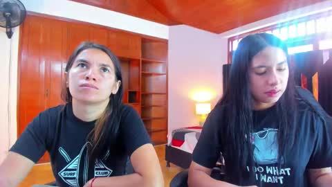 soffy and mia online show from October 10, 12:48 pm
