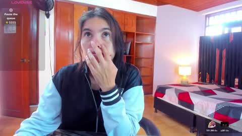 soffy and mia online show from January 9, 12:41 pm