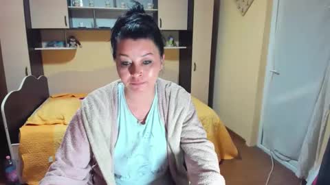 Soffy online show from April 7, 3:29 am