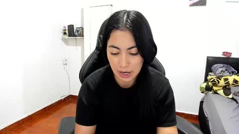 Snapshot of sofhya_jay9 chatting on January 13, 7:10 pm Evainked online show from January 13, 7:10 pm