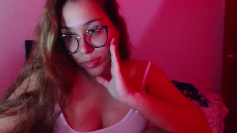 Snapshot of sofi4__ chatting on October 21, 6:14 am sofi online show from October 21, 6:14 am